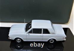 BHM MAJESTY CLASSICS MC12a 1970 CORTINA MK2, SÉRIE 2, 1600GT, RENARD ARGENT. BNIB