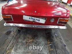 Bouclier arrière Ford Cortina Mk2 1500 Berline 4 portes Rouge Bordeau