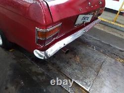Bouclier arrière Ford Cortina Mk2 1500 Berline 4 portes Rouge Bordeau