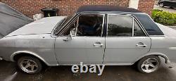 Cortina Mk2 1600 GT avec conduite à gauche