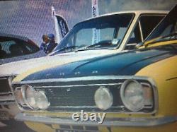 Ford Cortina Mk2 Lotus 1600e Gt Grille Fit Lamps (nos) + Brackets Orig Wipac <br/>
	
 	
<br/>   Traduction en français : Grille Ford Cortina Mk2 Lotus 1600e Gt pour lampes (neuves) + supports d'origine Wipac