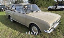 Ford Cortina Mk2<br/>  <br/> 
Translation: Ford Cortina Mk2