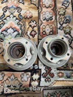 Lotus Cortina Mk2 pouvant également convenir aux escortes Mk1 et Mk2 ainsi qu'aux moyeux avant de Capri