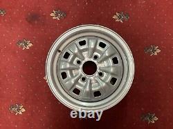 Roues en acier Deep Dish 5.5j X 13 X 4 pour Ford Escort Mk 2 / Ford Cortina Dartboard
