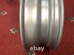 Roues en acier Deep Dish 5.5j X 13 X 4 pour Ford Escort Mk 2 / Ford Cortina Dartboard
